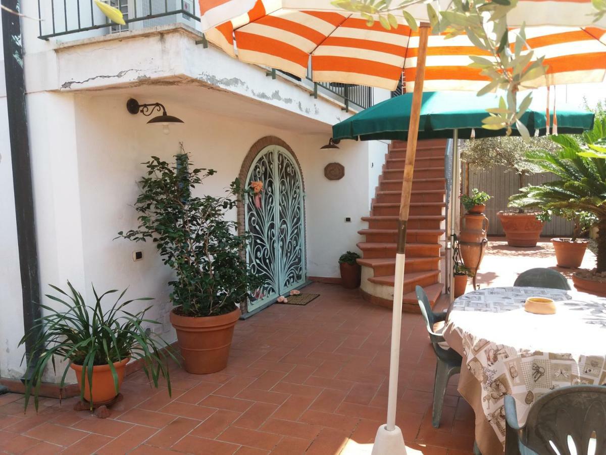 Raffinato Bilocale A Lido Di Camaiore Vicino Al Mare Exterior foto